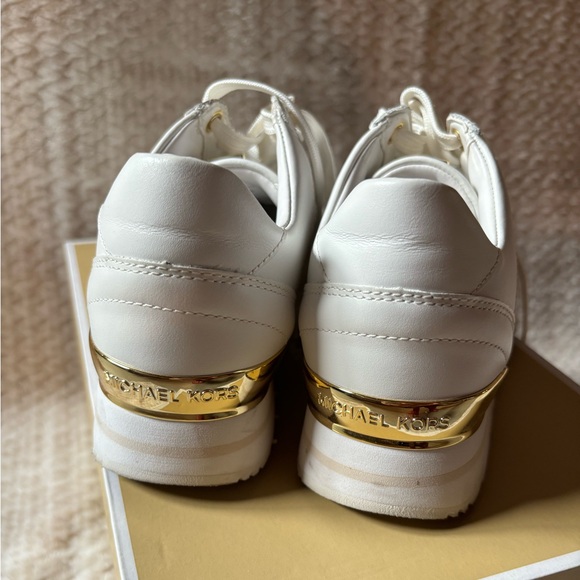 Preloved Michaels Kors sneakers - Picture 3 of 3